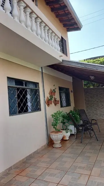 Sobrado com 3 quartos à venda, 130m2 em Jardim Residencial Vetorasso, Sao Jose Do Rio Preto - SP - imagem 2 Foto 2 de Sobrado com 3 quartos à venda, 130m2 em Jardim Residencial Vetorasso, Sao Jose Do Rio Preto - SP