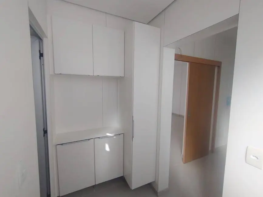 Foto 3 de Apartamento com 3 quartos à venda, 77m2 em Ouro Preto, Belo Horizonte - MG