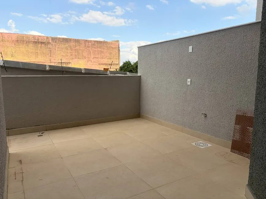 Apartamento com 2 quartos à venda, 110m2 em Santa Rosa, Belo Horizonte - MG - imagem 4 Foto 4 de Apartamento com 2 quartos à venda, 110m2 em Santa Rosa, Belo Horizonte - MG