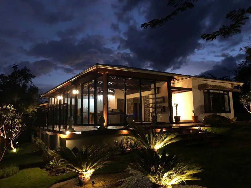Foto 1 de Casa de Condomínio com 5 quartos à venda, 1660m2 em Jaboticatubas - MG