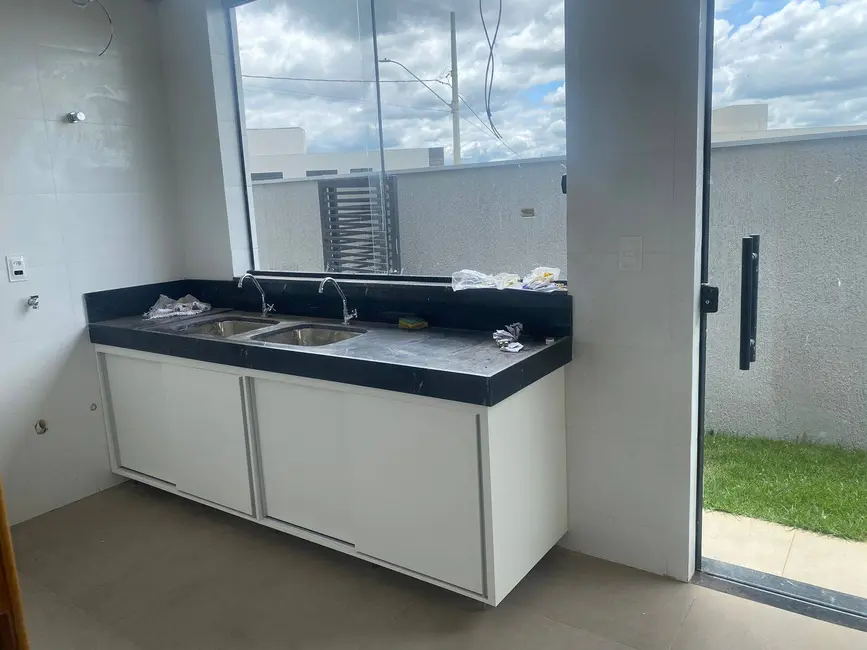 Foto 8 de Casa de Condomínio com 4 quartos à venda, 188m2 em Vespasiano - MG