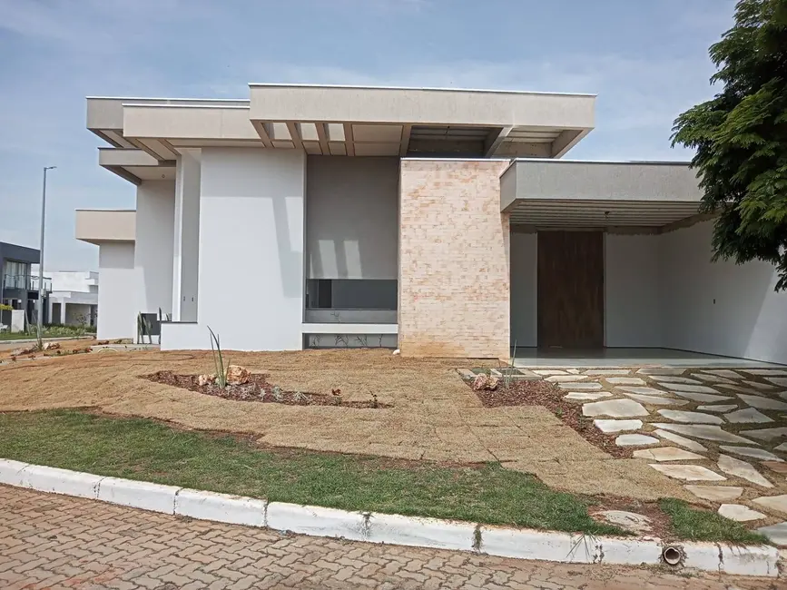 Foto 4 de Casa de Condomínio com 3 quartos à venda, 204m2 em Vespasiano - MG