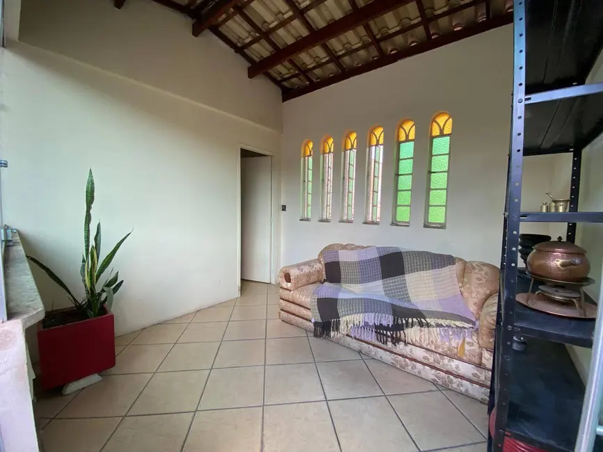 Casa com 4 quartos à venda, 288m2 em Alípio de Melo, Belo Horizonte - MG - imagem 2 Foto 2 de Casa com 4 quartos à venda, 288m2 em Alípio de Melo, Belo Horizonte - MG