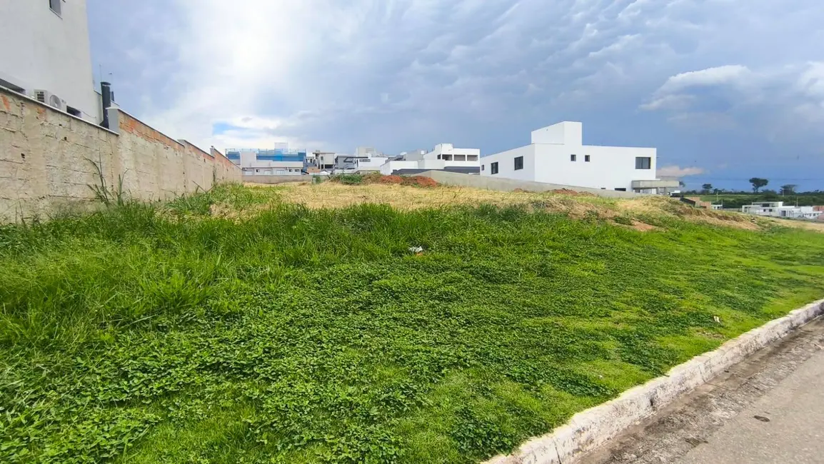 Foto 2 de Lote de Condomínio à venda, 411m2 em Vespasiano - MG