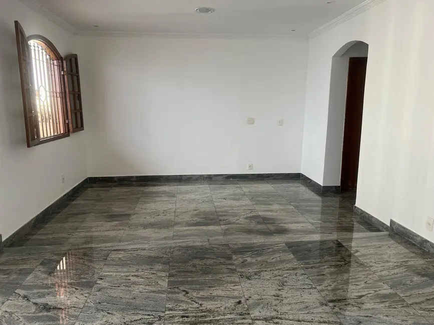 Casa com 3 quartos à venda, 360m2 em São João Batista (Venda Nova), Belo Horizonte - MG - imagem 7 Foto 7 de Casa com 3 quartos à venda, 360m2 em São João Batista (Venda Nova), Belo Horizonte - MG