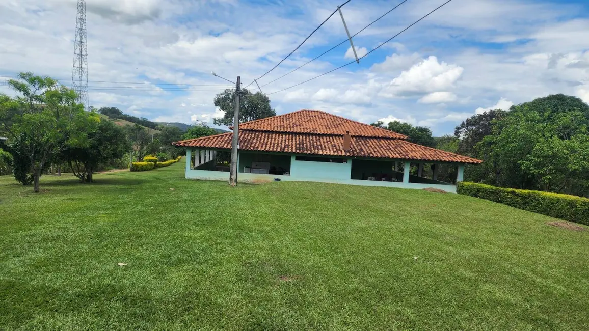 Foto 3 de Sítio / Rancho com 4 quartos à venda, 12m2 em Esmeraldas - MG