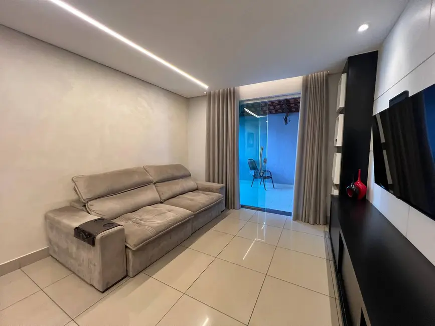 Foto 5 de Casa com 3 quartos à venda, 403m2 em Contagem - MG