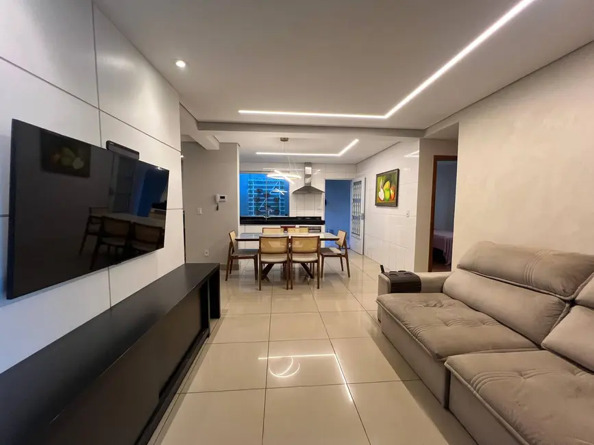 Foto 1 de Casa com 3 quartos à venda, 403m2 em Contagem - MG