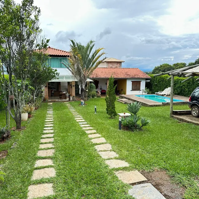 Foto 1 de Chácara com 2 quartos à venda, 850m2 em Jaboticatubas - MG