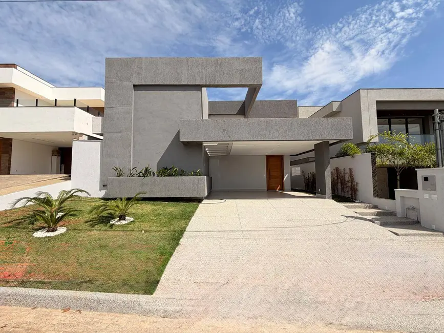 Foto 2 de Casa de Condomínio com 4 quartos à venda, 200m2 em Vespasiano - MG