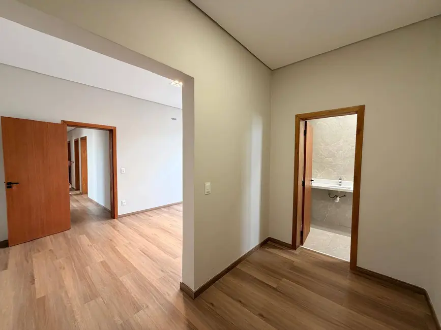 Foto 9 de Casa de Condomínio com 4 quartos à venda, 200m2 em Vespasiano - MG