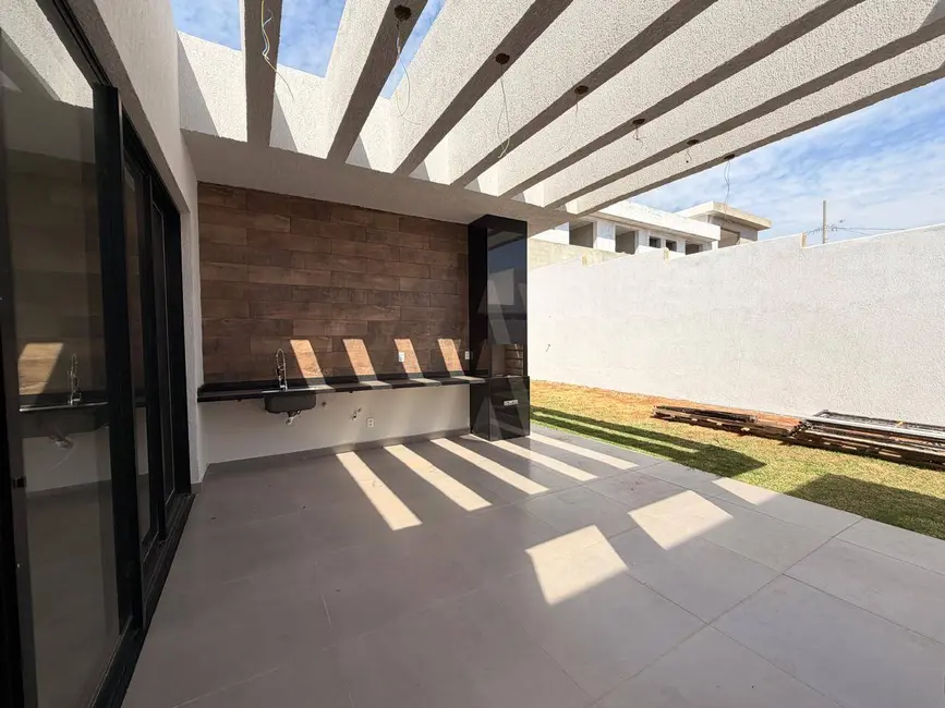 Foto 4 de Casa de Condomínio com 4 quartos à venda, 200m2 em Vespasiano - MG