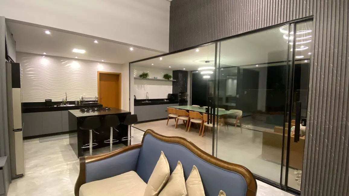 Foto 4 de Casa com 4 quartos à venda, 405m2 em Vespasiano - MG