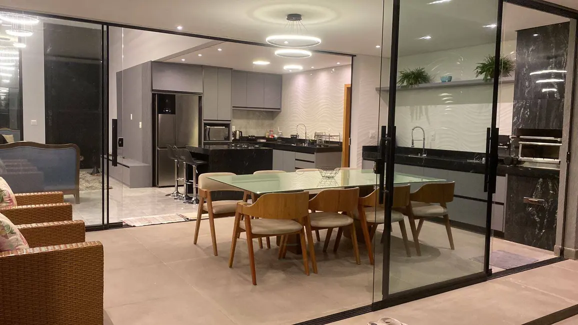 Foto 9 de Casa com 4 quartos à venda, 405m2 em Vespasiano - MG