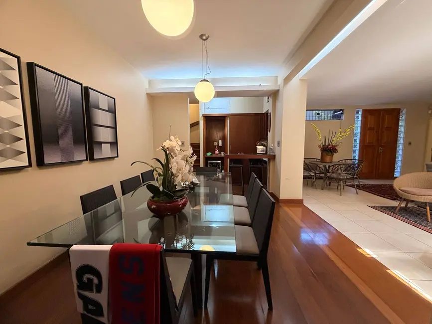 Casa com 6 quartos à venda, 360m2 em Ouro Preto, Belo Horizonte - MG - imagem 6 Foto 6 de Casa com 6 quartos à venda, 360m2 em Ouro Preto, Belo Horizonte - MG