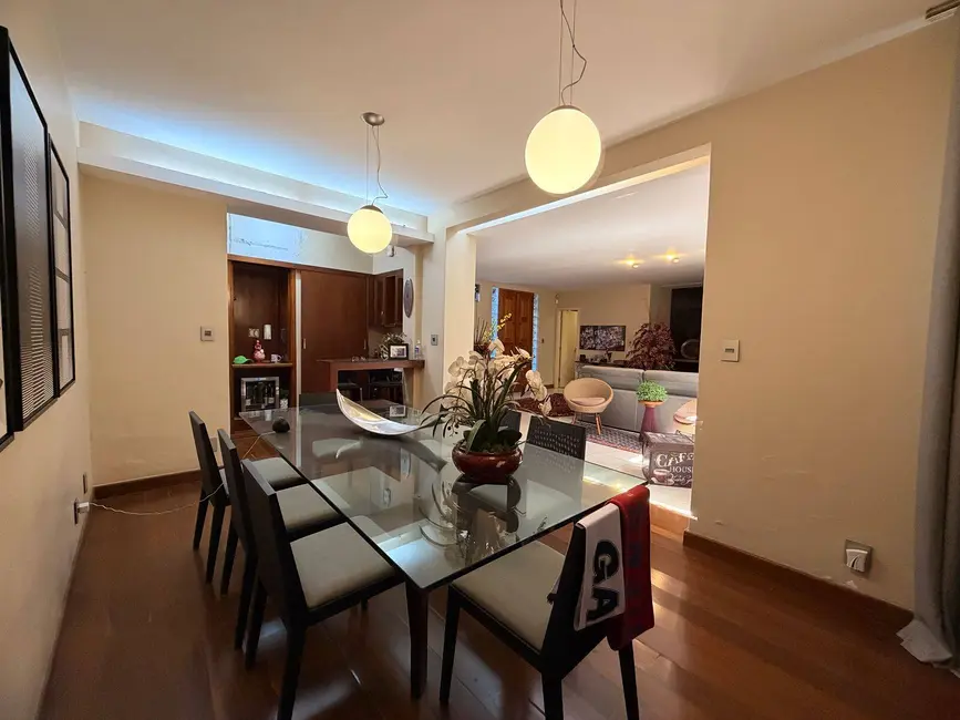 Casa com 6 quartos à venda, 360m2 em Ouro Preto, Belo Horizonte - MG - imagem 7 Foto 7 de Casa com 6 quartos à venda, 360m2 em Ouro Preto, Belo Horizonte - MG