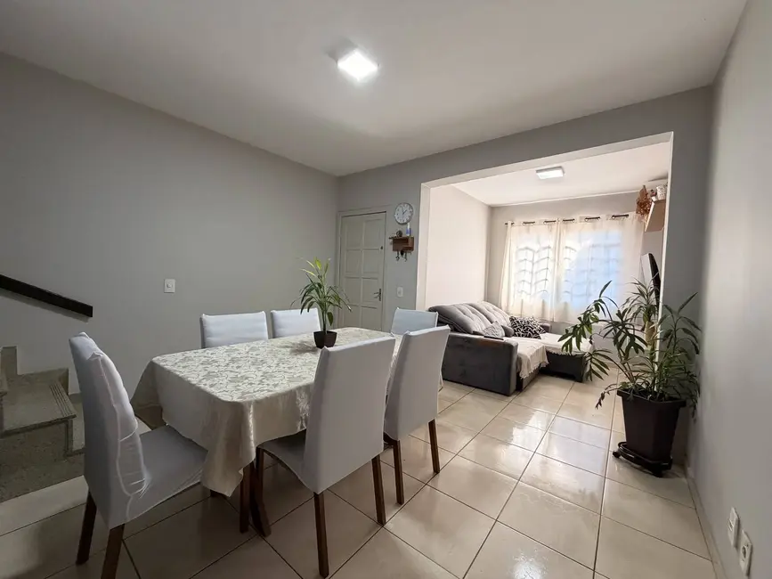 Casa com 3 quartos à venda, 78m2 em Dona Clara, Belo Horizonte - MG - imagem 4 Foto 4 de Casa com 3 quartos à venda, 78m2 em Dona Clara, Belo Horizonte - MG