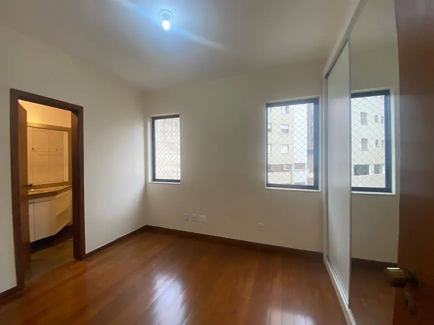 Foto 3 de Apartamento com 3 quartos à venda, 105m2 em Sion, Belo Horizonte - MG