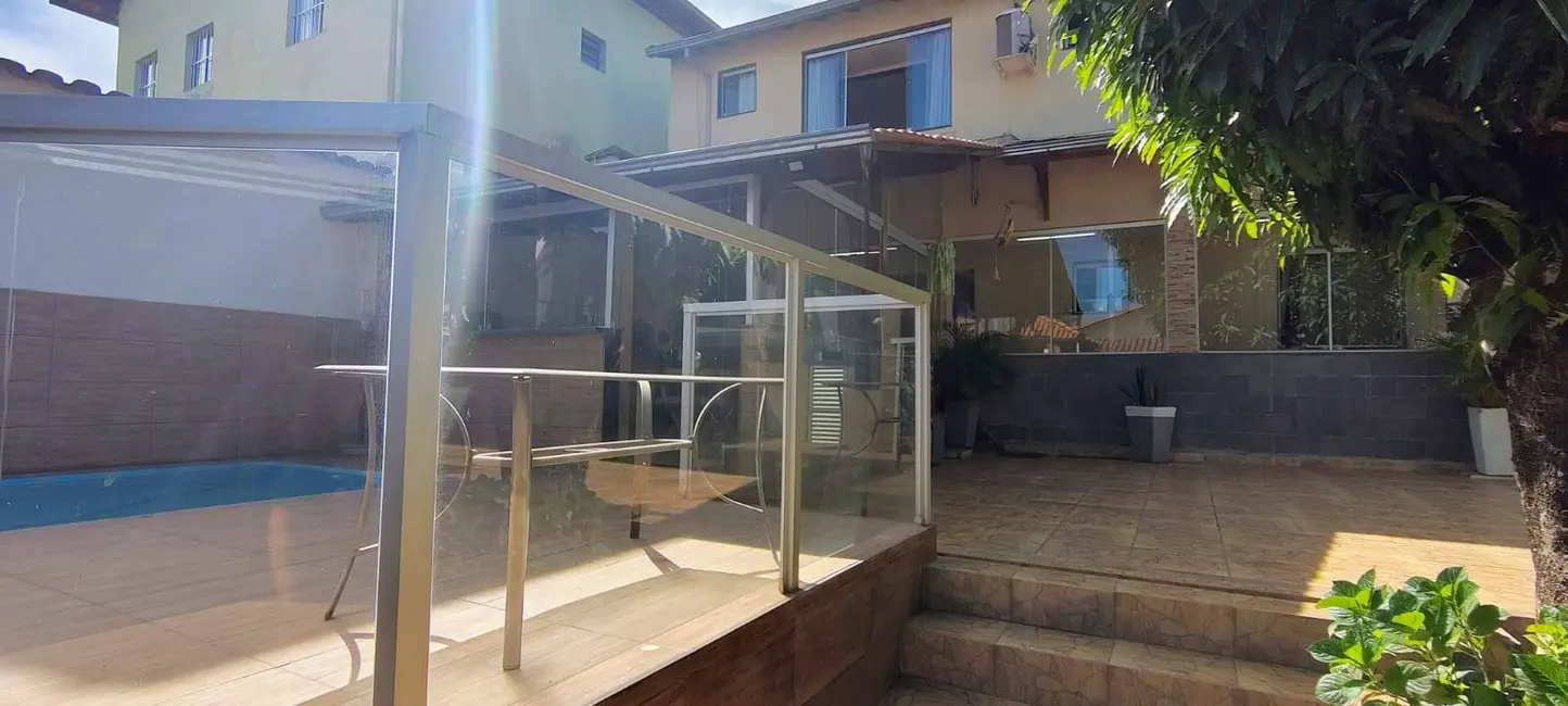 Casa com 3 quartos à venda, 130m2 em Contagem - MG - imagem 7 Foto 7 de Casa com 3 quartos à venda, 130m2 em Contagem - MG