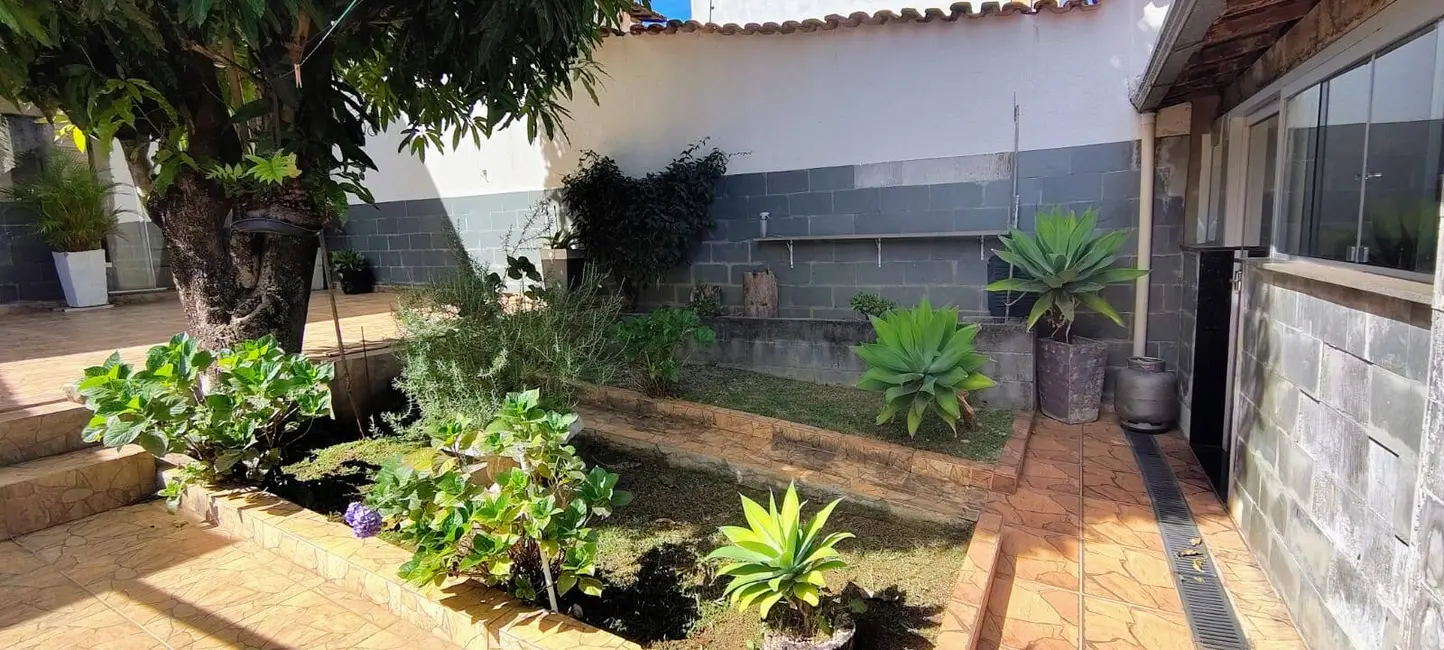 Casa com 3 quartos à venda, 130m2 em Contagem - MG - imagem 8 Foto 8 de Casa com 3 quartos à venda, 130m2 em Contagem - MG
