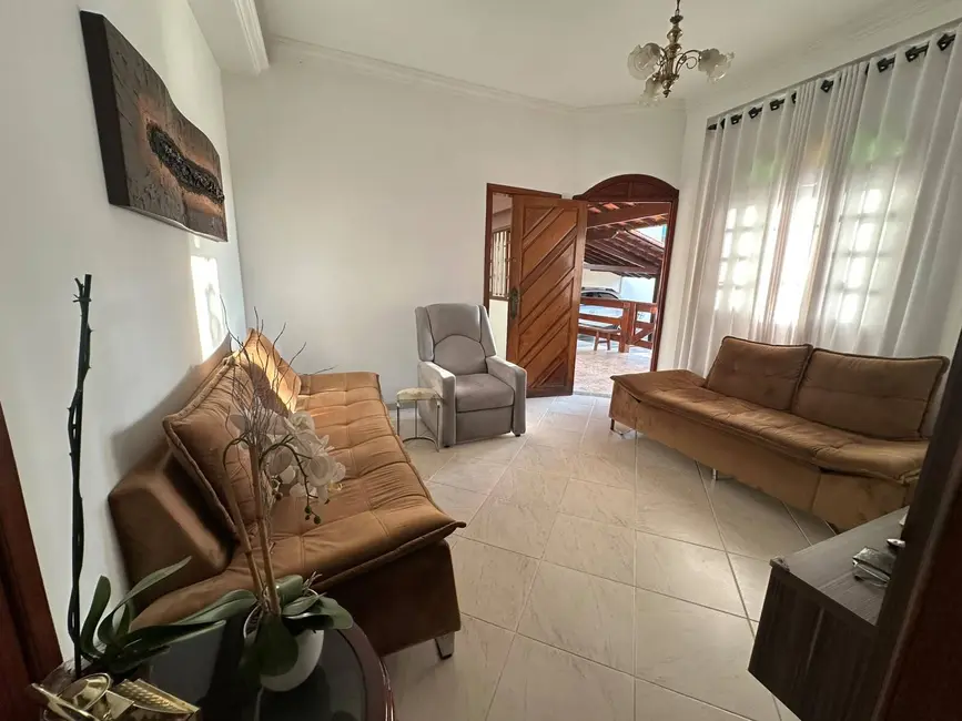 Casa com 4 quartos à venda, 185m2 em Castelo, Belo Horizonte - MG - imagem 5 Foto 5 de Casa com 4 quartos à venda, 185m2 em Castelo, Belo Horizonte - MG