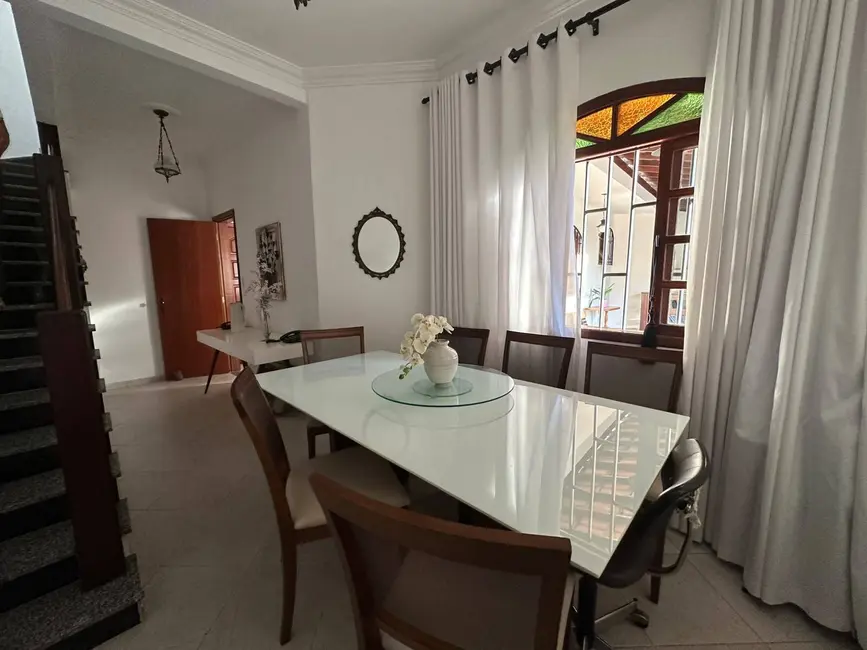 Casa com 4 quartos à venda, 185m2 em Castelo, Belo Horizonte - MG - imagem 8 Foto 8 de Casa com 4 quartos à venda, 185m2 em Castelo, Belo Horizonte - MG