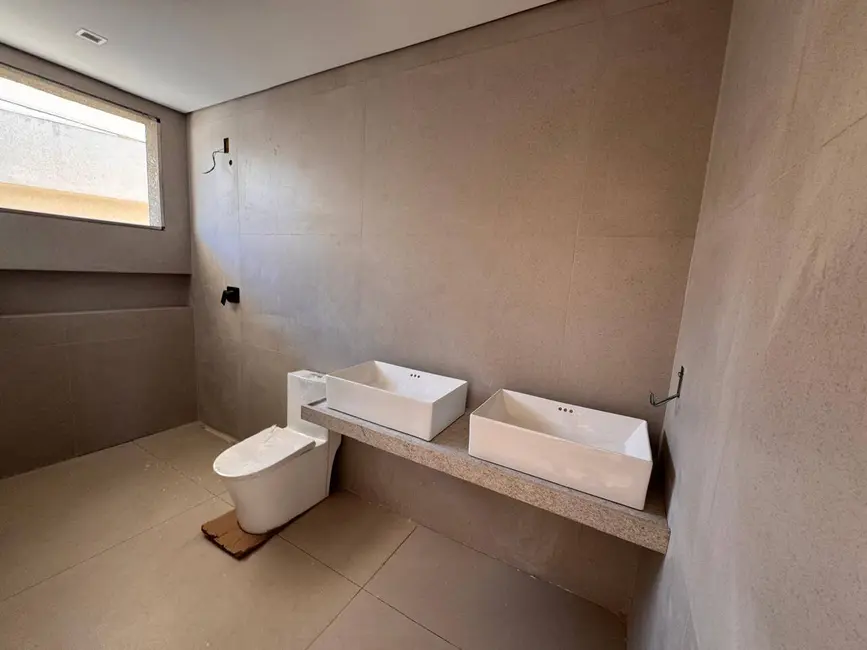 Foto 8 de Casa com 3 quartos à venda, 163m2 em Vespasiano - MG