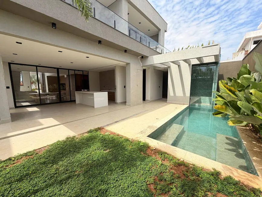 Foto 4 de Casa de Condomínio com 4 quartos à venda, 42m2 em Vespasiano - MG
