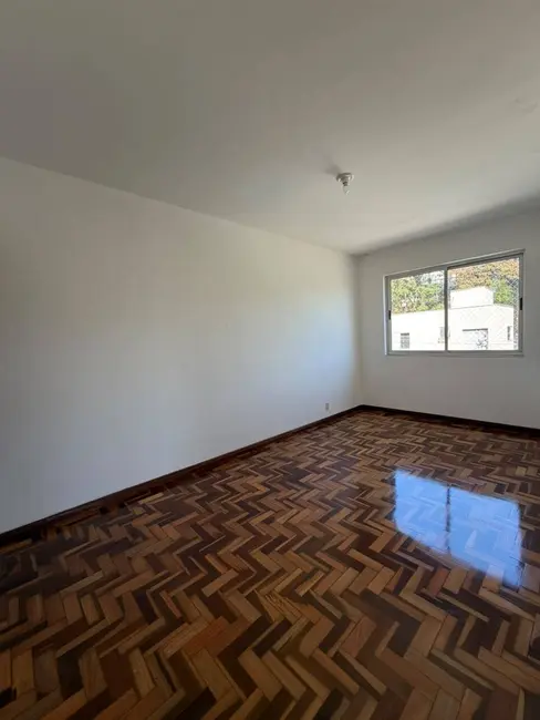 Foto 4 de Apartamento com 3 quartos para alugar em Santa Rosa, Belo Horizonte - MG
