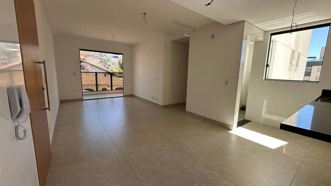 Foto 2 de Apartamento com 3 quartos à venda, 76m2 em Serrano, Belo Horizonte - MG