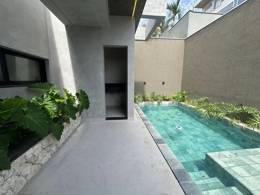 Foto 5 de Casa de Condomínio com 4 quartos à venda, 205m2 em Vespasiano - MG