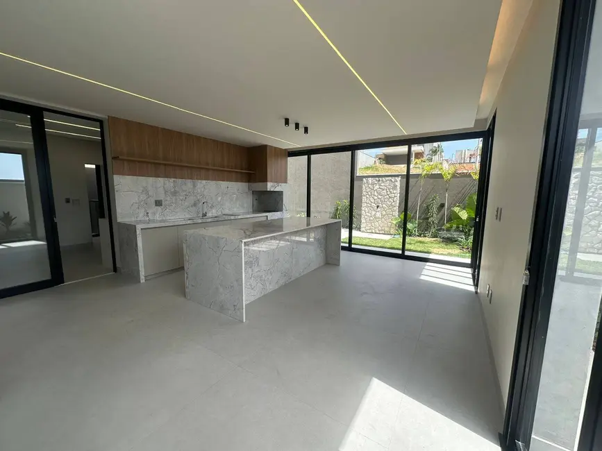 Foto 9 de Casa de Condomínio com 4 quartos à venda, 205m2 em Vespasiano - MG