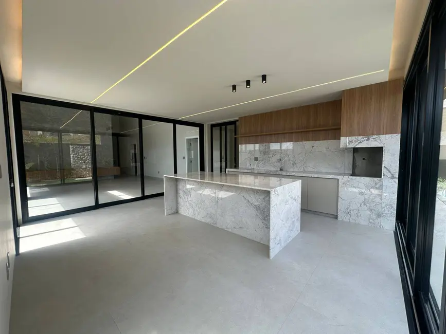 Foto 8 de Casa de Condomínio com 4 quartos à venda, 205m2 em Vespasiano - MG