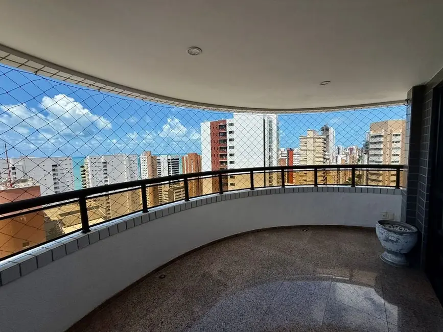 Foto 2 de Apartamento com 3 quartos à venda, 225m2 em Meireles, Fortaleza - CE