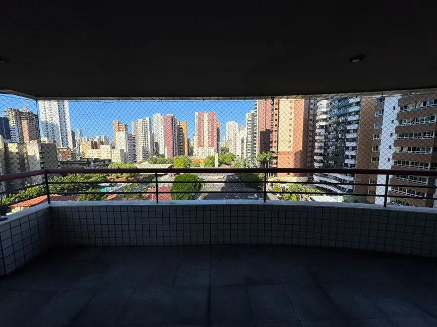 Apartamento com 3 quartos à venda, 173m2 em Meireles, Fortaleza - CE - imagem 4 Foto 4 de Apartamento com 3 quartos à venda, 173m2 em Meireles, Fortaleza - CE