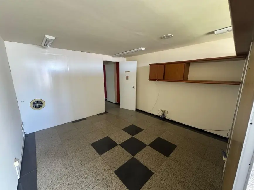 Sala Comercial à venda, 64m2 em Meireles, Fortaleza - CE - imagem 4 Foto 4 de Sala Comercial à venda, 64m2 em Meireles, Fortaleza - CE