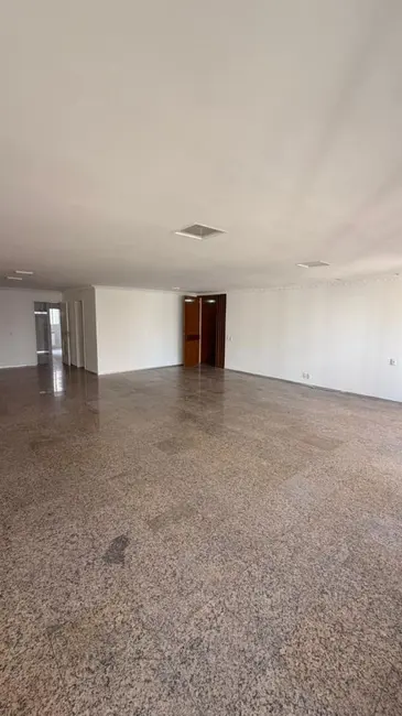 Apartamento com 3 quartos à venda, 195m2 em Meireles, Fortaleza - CE - imagem 3 Foto 3 de Apartamento com 3 quartos à venda, 195m2 em Meireles, Fortaleza - CE