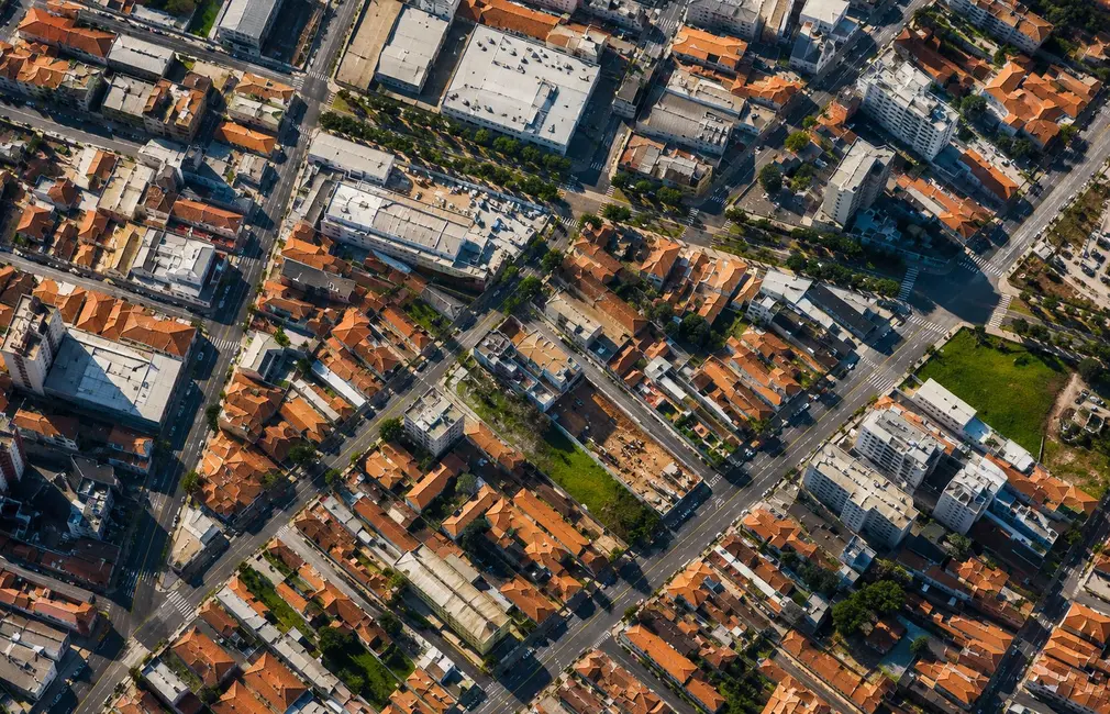 Terreno / Lote à venda, 2450m2 em Benfica, Fortaleza - CE - imagem 2 Foto 2 de Terreno / Lote à venda, 2450m2 em Benfica, Fortaleza - CE
