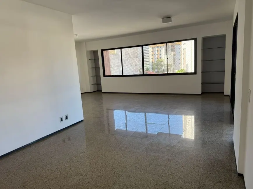 Foto 2 de Apartamento com 3 quartos à venda, 210m2 em Meireles, Fortaleza - CE