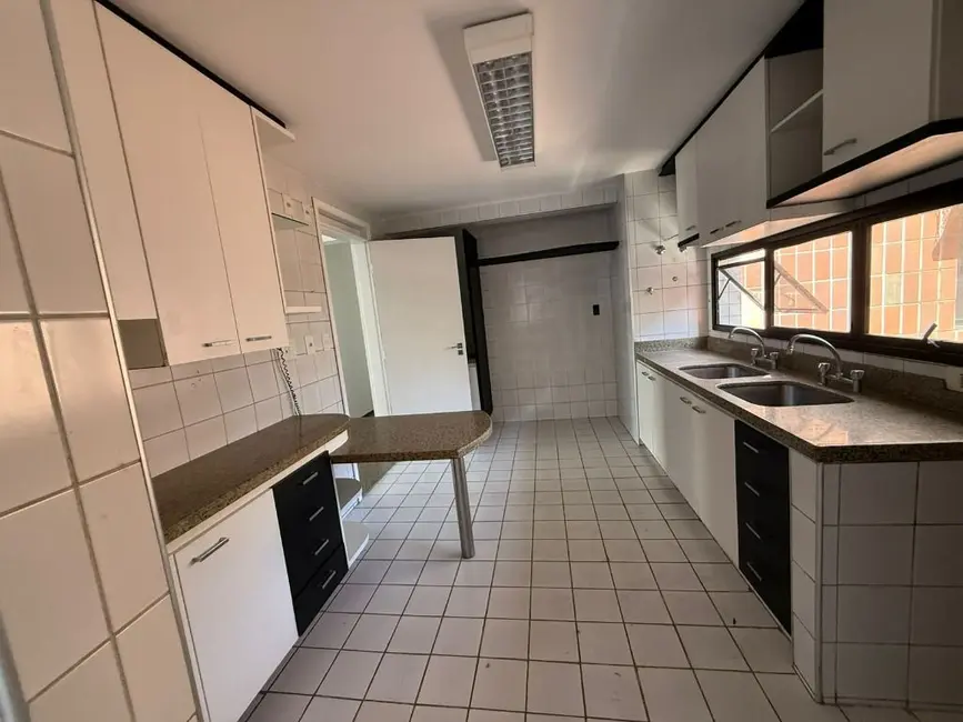 Foto 9 de Apartamento com 3 quartos à venda, 210m2 em Meireles, Fortaleza - CE