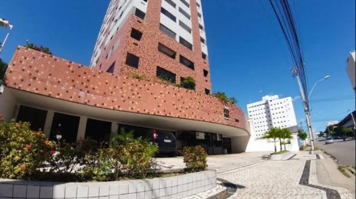 Apartamento com 2 quartos à venda, 60m2 em Praia de Iracema, Fortaleza - CE - imagem 2 Foto 2 de Apartamento com 2 quartos à venda, 60m2 em Praia de Iracema, Fortaleza - CE