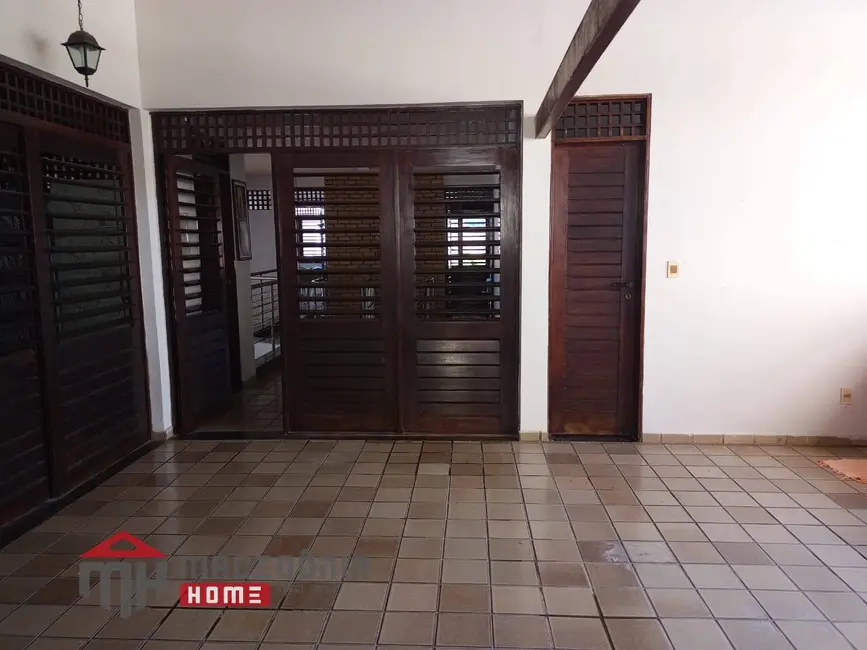 Foto 3 de Casa com 6 quartos à venda, 376m2 em Manaíra, Joao Pessoa - PB