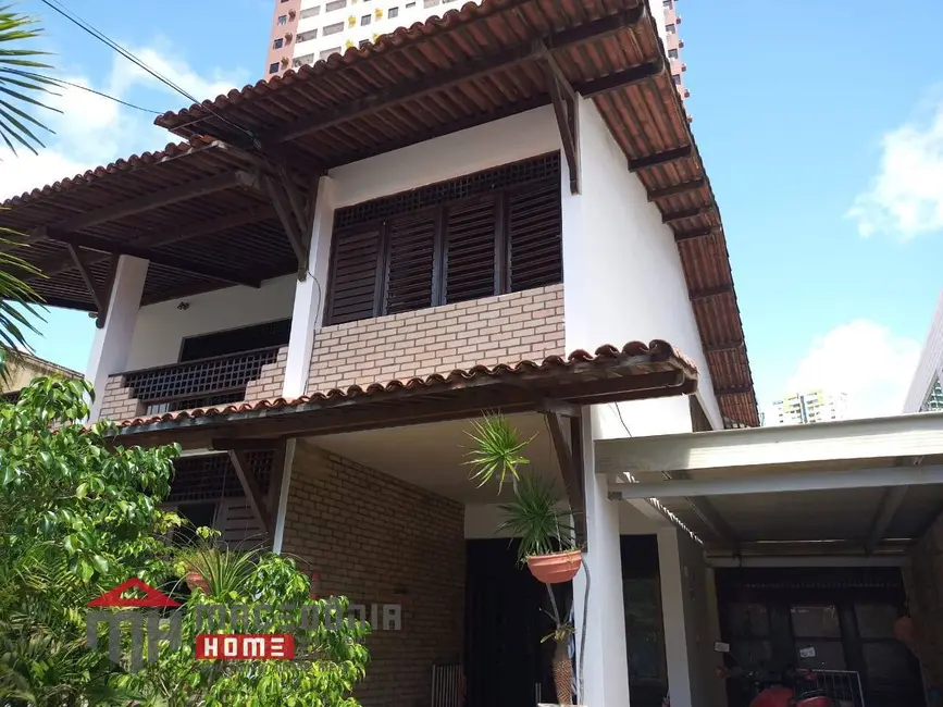 Foto 2 de Casa com 6 quartos à venda, 376m2 em Manaíra, Joao Pessoa - PB