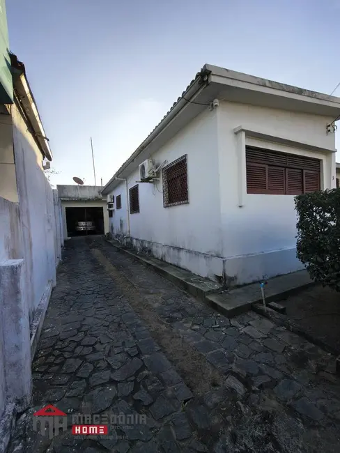 Casa com 4 quartos à venda, 308m2 em Torre, Joao Pessoa - PB - imagem 3 Foto 3 de Casa com 4 quartos à venda, 308m2 em Torre, Joao Pessoa - PB