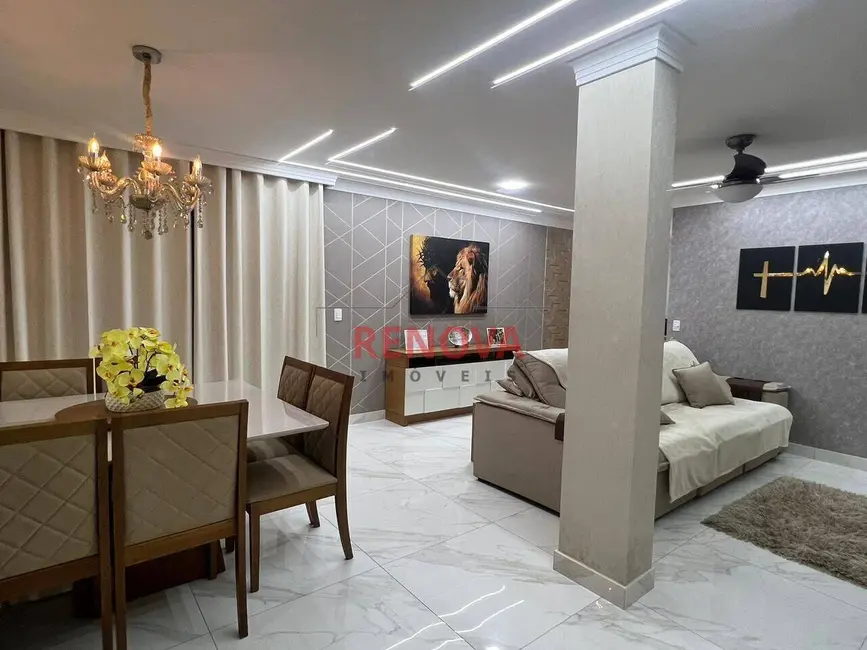 Sobrado com 4 quartos à venda, 300m2 em Santa Paula I, Vila Velha - ES - imagem 3 Foto 3 de Sobrado com 4 quartos à venda, 300m2 em Santa Paula I, Vila Velha - ES