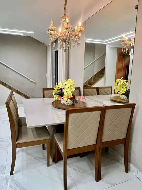 Sobrado com 4 quartos à venda, 300m2 em Santa Paula I, Vila Velha - ES - imagem 4 Foto 4 de Sobrado com 4 quartos à venda, 300m2 em Santa Paula I, Vila Velha - ES