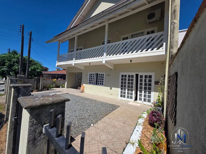 Foto 5 de Casa com 6 quartos à venda, 360m2 em Balneario Barra Do Sul - SC