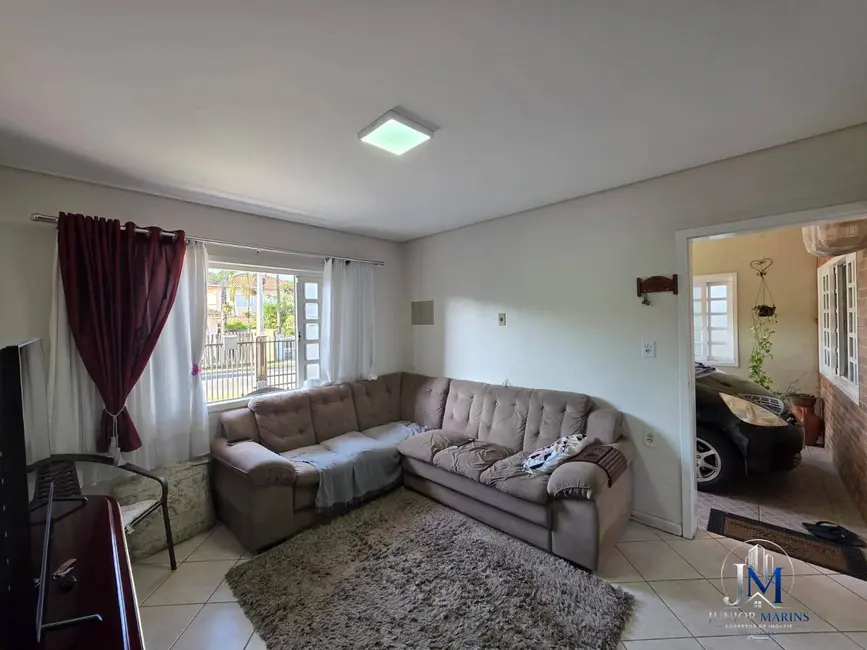 Foto 8 de Casa com 6 quartos à venda, 360m2 em Balneario Barra Do Sul - SC