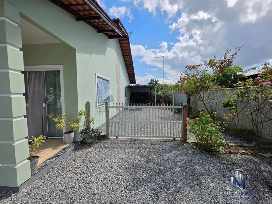Foto 4 de Casa com 3 quartos à venda, 405m2 em Balneario Barra Do Sul - SC