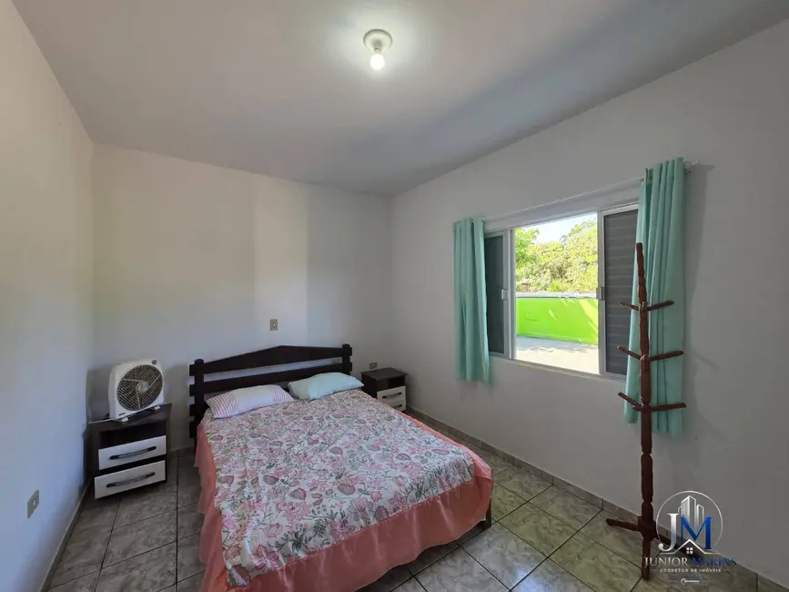 Casa com 9 quartos à venda, 300m2 em Sao Francisco Do Sul - SC - imagem 4 Foto 4 de Casa com 9 quartos à venda, 300m2 em Sao Francisco Do Sul - SC